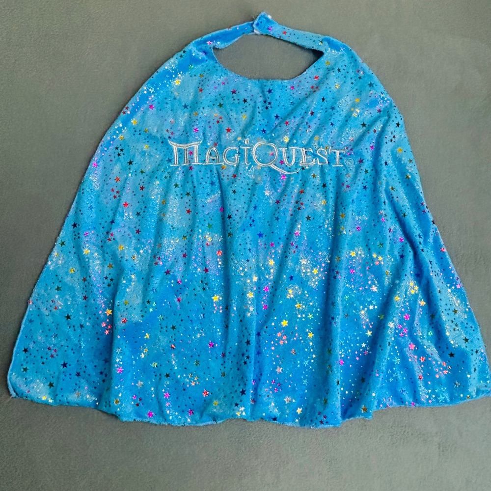MagiQuest Cape Kids OS  Sparkle Star Great Wolf Lodge Wizard Costume Accessory